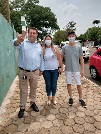 Raspinha votou no ColÃ©gio Floriano Peixoto