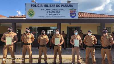 Laranjeiras: Comandante do 16Âº BPM esteve em Laranjeiras para prestar homenagem a policiais