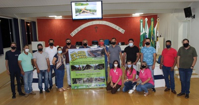 LÃ­deres femininas da Coprossel apresentam projeto para construÃ§Ã£o de nova gruta na comunidade Linha Nova - RBI