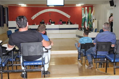 LÃ­deres femininas da Coprossel apresentam projeto para construÃ§Ã£o de nova gruta na comunidade Linha Nova - RBI