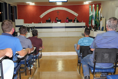 LÃ­deres femininas da Coprossel apresentam projeto para construÃ§Ã£o de nova gruta na comunidade Linha Nova - RBI