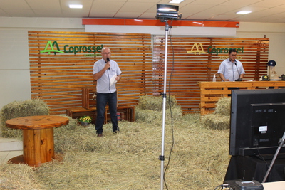 Coprossel  -  Conhecimento Ã© a semente da produtividade e rentabilidade no Agro