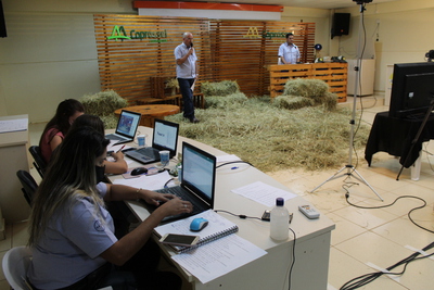 Coprossel  -  Conhecimento Ã© a semente da produtividade e rentabilidade no Agro