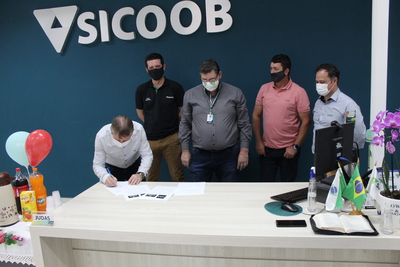 Sicoob Credicapital comemora 7 anos em Laranjeiras do Sul 