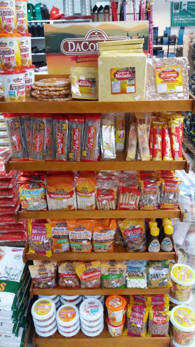 Chegou na BRN AgroveterinÃ¡ria a RaÃ§Ã£o Rangobom, Botinas Zebu e os Produtos Da ColÃ´nia 