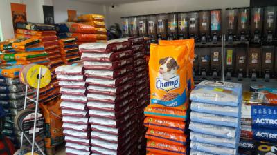 Chegou na BRN AgroveterinÃ¡ria a RaÃ§Ã£o Rangobom, Botinas Zebu e os Produtos Da ColÃ´nia 