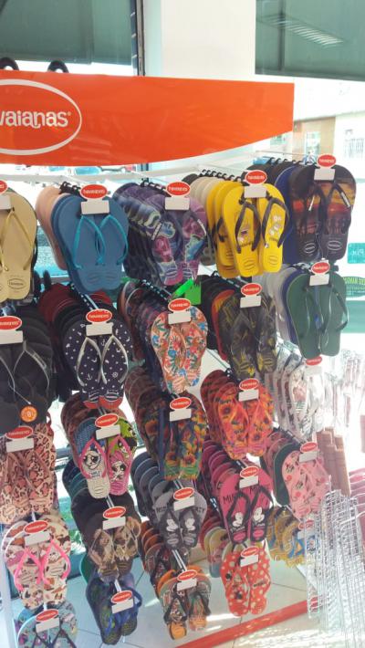 Chegou na BRN AgroveterinÃ¡ria a RaÃ§Ã£o Rangobom, Botinas Zebu e os Produtos Da ColÃ´nia 
