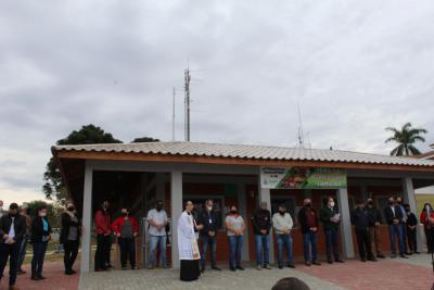 Poder pÃºblico em Rio Bonito do IguaÃ§u inaugurou (15/07) espaÃ§o fÃ­sico para Feira do Produtor Rural 
