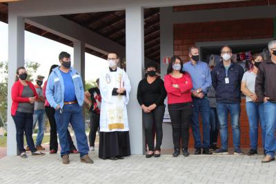 Poder pÃºblico em Rio Bonito do IguaÃ§u inaugurou (15/07) espaÃ§o fÃ­sico para Feira do Produtor Rural 