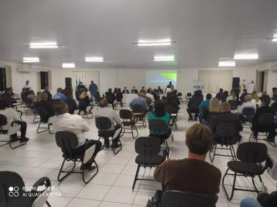 Chefe da Casa Civil Guto Silva esteve reunido com lideranÃ§as polÃ­ticas em Laranjeiras do Sul