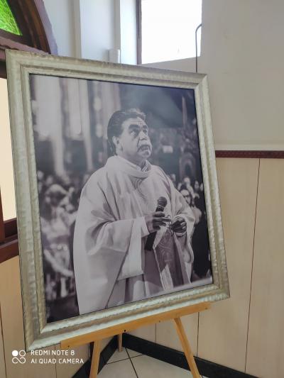 ProcissÃ£o e bÃªnÃ§Ã£o dos carros no dia da Padroeira Santâ€™Ana