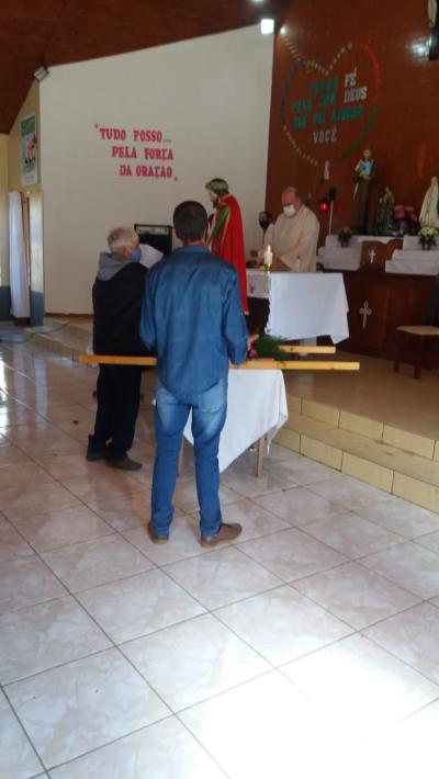 FESTA DO SENHOR BOM JESUS NO DIVISOR EM NOVA LARANJEIRAS TEVE TRIDUO, CARREATA E MISSA SOLENE