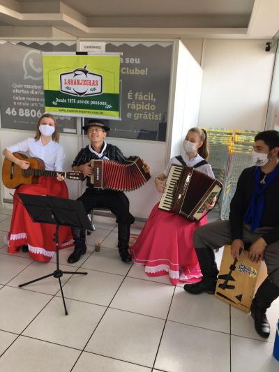 Missa Farroupilha e Rancho da GratidÃ£o para celebrar o Dia do GaÃºcho em Laranjeiras do Sul