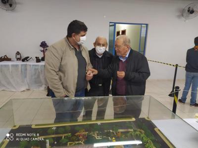 LanÃ§amento do livro sobre a vida do padre Silvano 