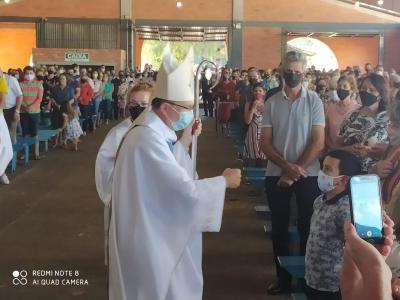 Missa das CrianÃ§as Ã© celebrada pelo bispo dom Amilton