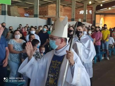 Missa das CrianÃ§as Ã© celebrada pelo bispo dom Amilton