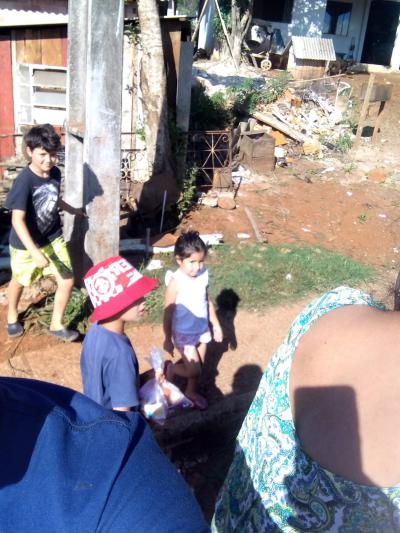 Mesa dos Anjos distribuiu aproximadamente 1.200 kits de doces no Dia da CrianÃ§a