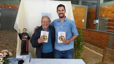 Padre Giovanni Murazzo lanÃ§ou mais um livro de EvangelizaÃ§Ã£o
