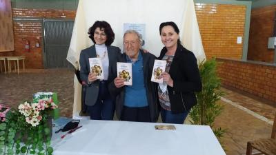 Padre Giovanni Murazzo lanÃ§ou mais um livro de EvangelizaÃ§Ã£o