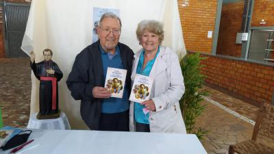 Padre Giovanni Murazzo lanÃ§ou mais um livro de EvangelizaÃ§Ã£o