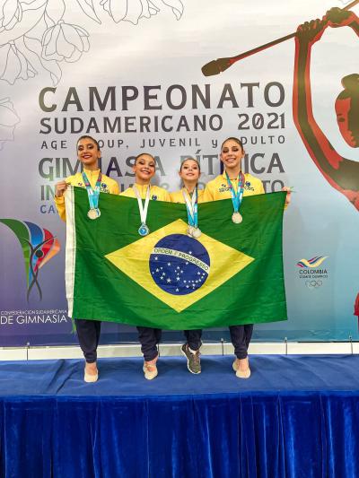 Trio Juvenil de Cascavel com Rafaela enraizada em Laranjeiras do Sul conquistaram duas medalhas de Ouro no Sul Americano da ColÃ´mbia. 