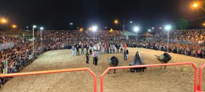 Casa Cheia em Rio Bonito do IguaÃ§u para prestigiar o Paranaense de Motocross e Rodeio Coutry