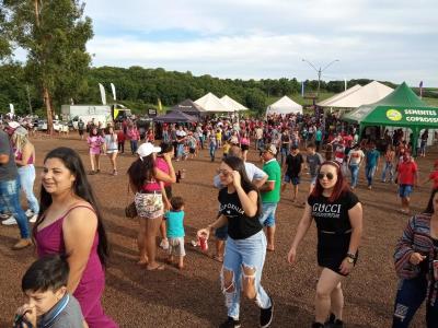 Casa Cheia em Rio Bonito do IguaÃ§u para prestigiar o Paranaense de Motocross e Rodeio Coutry