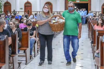 Missa de AÃ§Ã£o de GraÃ§as realizada na Matriz abriu a programaÃ§Ã£o de aniversÃ¡rio de 75 anos de Laranjeiras do Sul