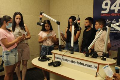 RÃ¡dio Campo Aberto Recebe os Candidatos  Ã  Cawboy Estiloso e Princesa do Leite da Festa em Louvor a Imaculada ConceiÃ§Ã£o Auxiliadora