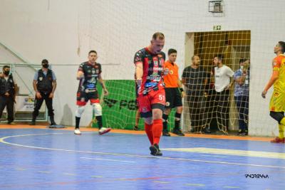 Nos PÃªnaltis OperÃ¡rio Laranjeiras Garante a ClassificaÃ§Ã£o para a Final da Liga Futsal ParanÃ¡