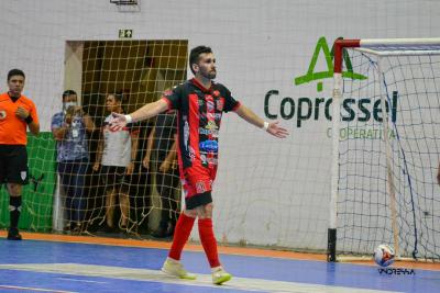 Nos PÃªnaltis OperÃ¡rio Laranjeiras Garante a ClassificaÃ§Ã£o para a Final da Liga Futsal ParanÃ¡