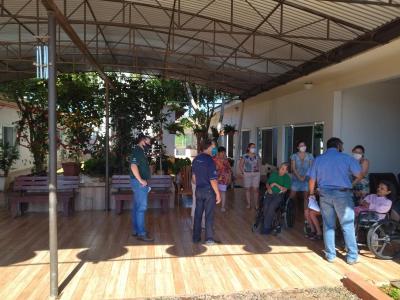 Coprossel faz doaÃ§Ã£o Ã  Casa de Repouso SÃ£o Francisco Xavier 