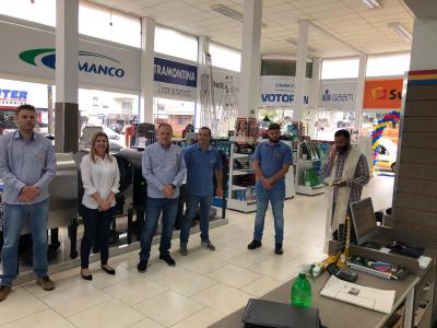 Constru e Cia de Laranjeiras do Sul inaugura novo espaÃ§o 