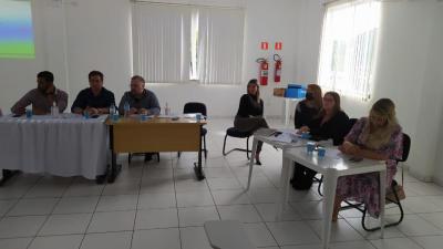 Aconteceu neste sÃ¡bado (02) Assembleia Geral ExtraordinÃ¡ria do Sindicato dos FuncionÃ¡rios PÃºblicos Municipais de Laranjeiras do Sul