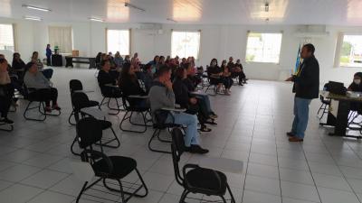 Aconteceu neste sÃ¡bado (02) Assembleia Geral ExtraordinÃ¡ria do Sindicato dos FuncionÃ¡rios PÃºblicos Municipais de Laranjeiras do Sul