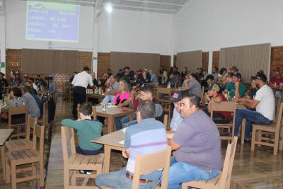 Recinto de LeilÃµes Silvino Schuster de Laranjeiras do Sul, foi reinaugurado nesta sexta-feira (08/04) 