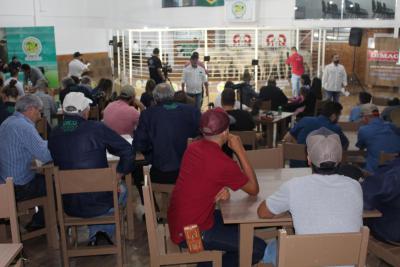 Recinto de LeilÃµes Silvino Schuster de Laranjeiras do Sul, foi reinaugurado nesta sexta-feira (08/04) 