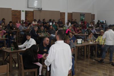 Recinto de LeilÃµes Silvino Schuster de Laranjeiras do Sul, foi reinaugurado nesta sexta-feira (08/04) 
