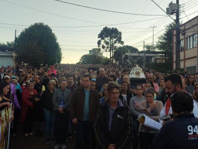 ProcissÃ£o Luminosa em Laranjeiras do Sul reuniu mais de 5 mil FiÃ©is