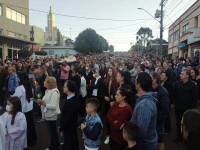 ProcissÃ£o Luminosa em Laranjeiras do Sul reuniu mais de 5 mil FiÃ©is