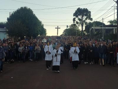 ProcissÃ£o Luminosa em Laranjeiras do Sul reuniu mais de 5 mil FiÃ©is