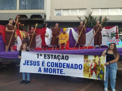 ProcissÃ£o Luminosa em Laranjeiras do Sul reuniu mais de 5 mil FiÃ©is