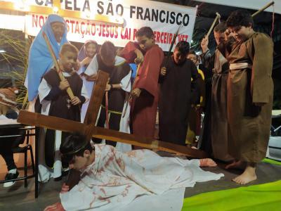 ProcissÃ£o Luminosa em Laranjeiras do Sul reuniu mais de 5 mil FiÃ©is