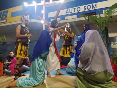 ProcissÃ£o Luminosa em Laranjeiras do Sul reuniu mais de 5 mil FiÃ©is
