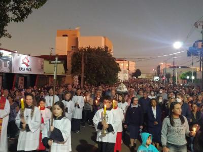 ProcissÃ£o Luminosa em Laranjeiras do Sul reuniu mais de 5 mil FiÃ©is