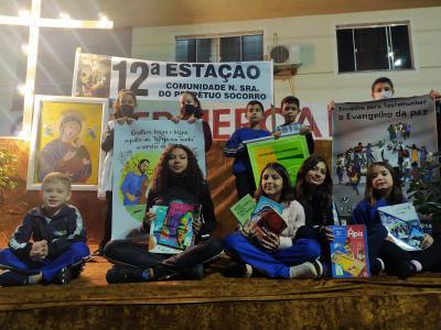 ProcissÃ£o Luminosa em Laranjeiras do Sul reuniu mais de 5 mil FiÃ©is