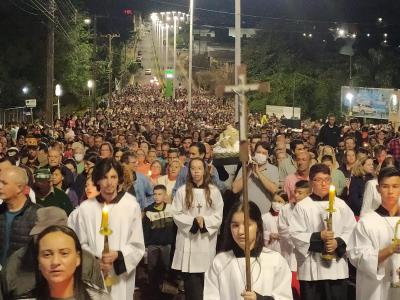 ProcissÃ£o Luminosa em Laranjeiras do Sul reuniu mais de 5 mil FiÃ©is