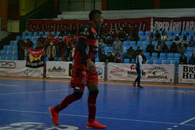 Na TÃ©cnica, na RaÃ§a, no Grito da Torcida e No CoraÃ§Ã£o, O OperÃ¡rio Laranjeiras Goleou o Pato, e entrou no G4 do Paranaense Chave Ouro.
