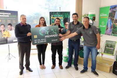 Associada de Virmond Ã© a primeira ganhadora da Sicredi Grandes Lagos da promoÃ§Ã£o â€œCapital Premiadoâ€