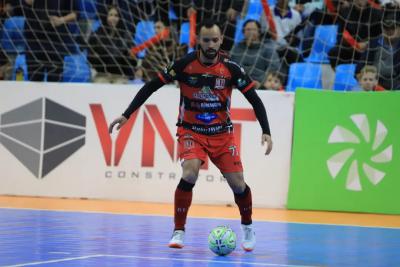 OperÃ¡rio Laranjeiras sai na frente, mas leva a virada do Pato Futsal em jogo de ida das oitavas de finais da Copa Do Brasil Sicredi de Futsal.